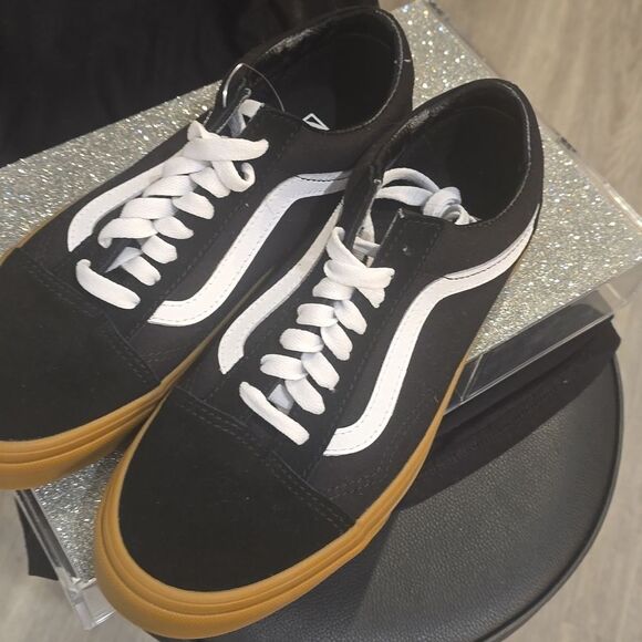 Vans Black and White Sneakers - Picture 9 of 11